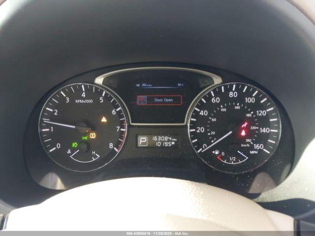 Nissan Altima 3.5 Sv Image 9