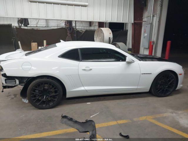 Chevrolet Camaro 2ss Image 16