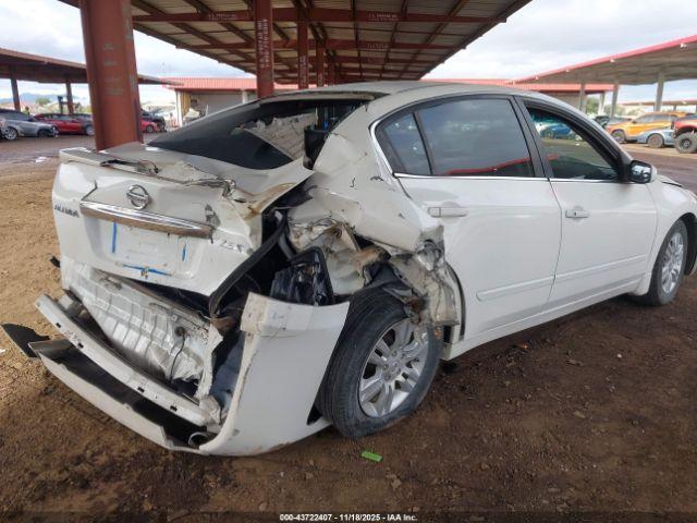 Nissan Altima 2.5 S Image 9