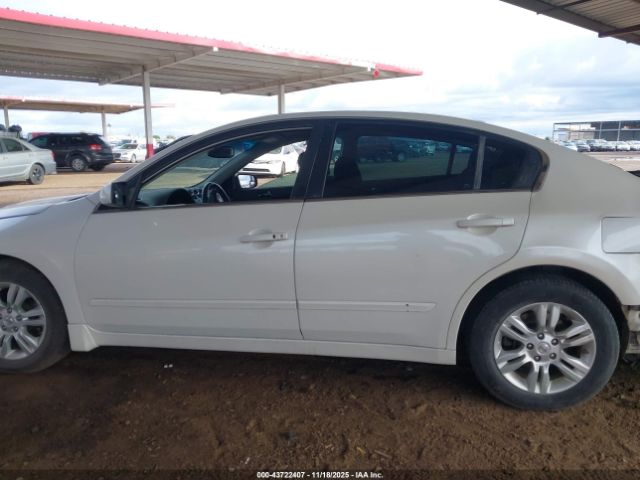 Nissan Altima 2.5 S Image 12