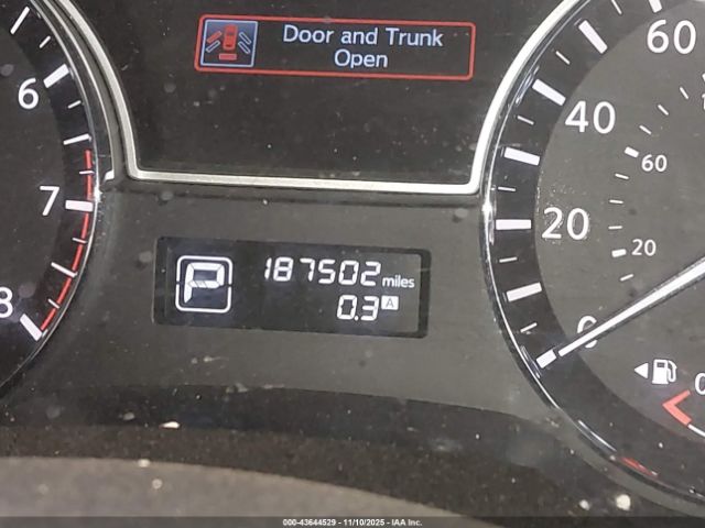 Nissan Altima Image 6