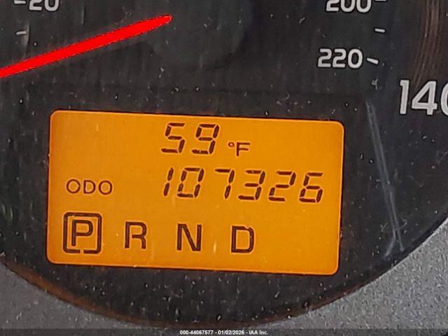 Toyota RAV4 Image 13