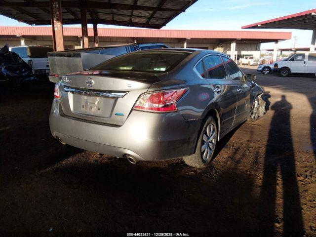 Nissan Altima 2.5 S Image 8