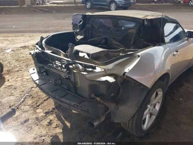 Pontiac Solstice Image 5