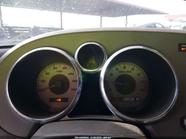 Pontiac Solstice Image 3