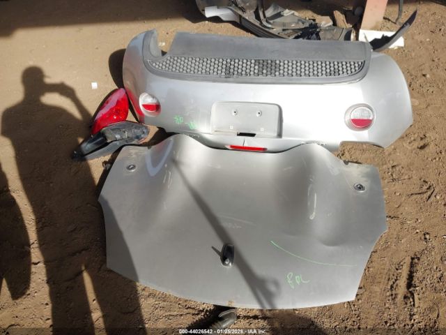 Pontiac Solstice Image 4