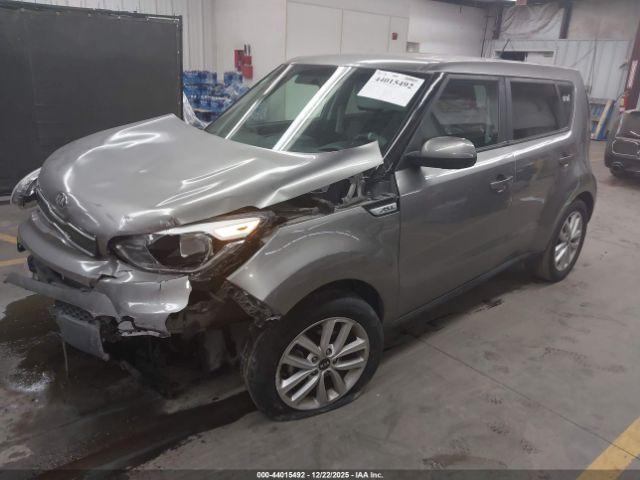 Kia Soul + Image 2