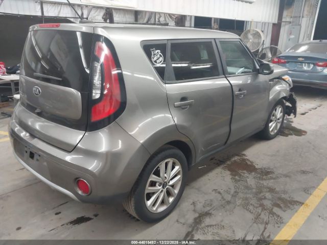 Kia Soul + Image 4