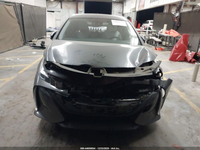 Toyota Prius Prime Xle Image 17