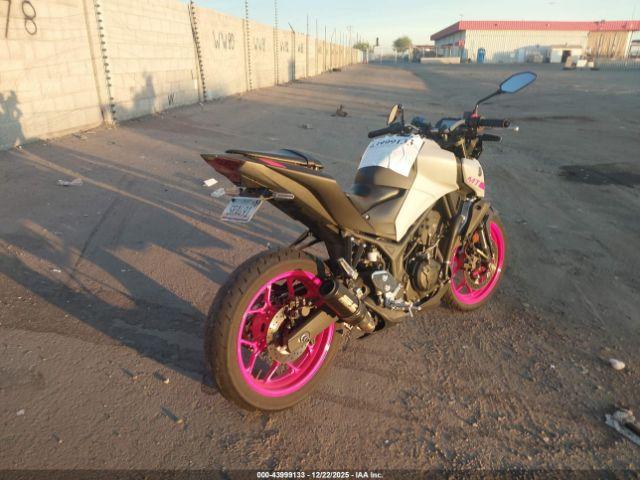 Yamaha Mt-03 Image 7