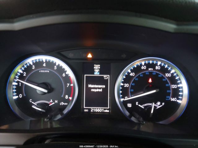 Toyota Highlander Limited V6 Image 10