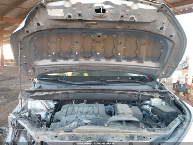 Toyota Highlander Limited V6 Image 2