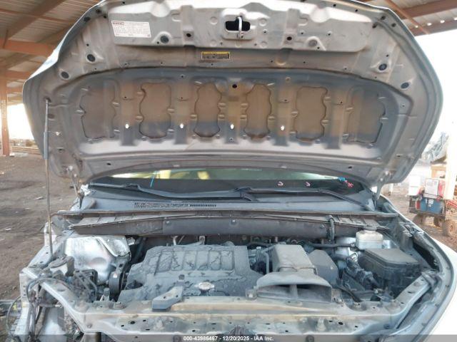 Toyota Highlander Limited V6 Image 2