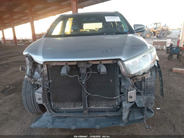 Toyota Highlander Limited V6 Image 12