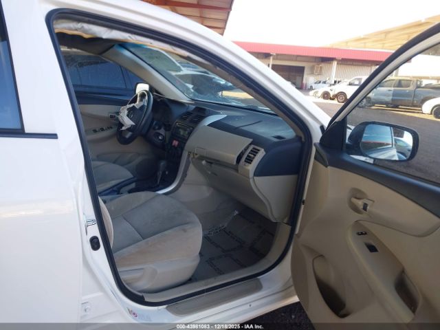 Toyota Corolla L Image 13