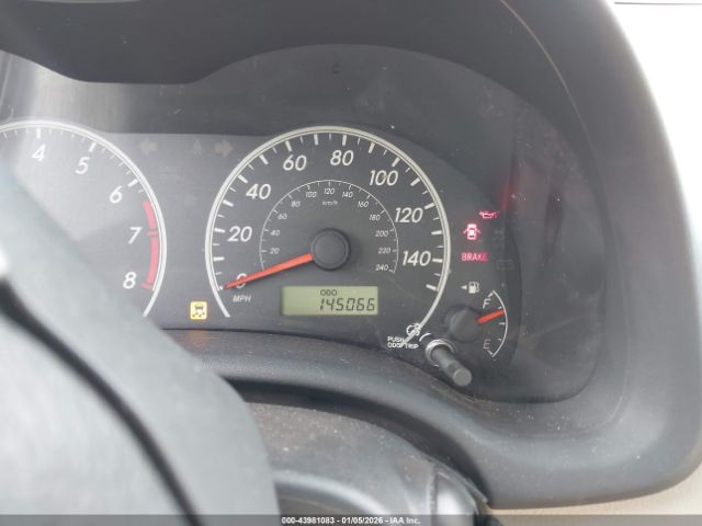 Toyota Corolla L Image 9