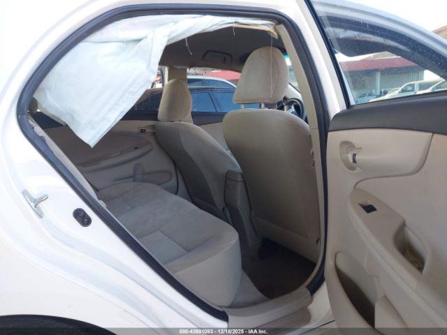 Toyota Corolla L Image 4