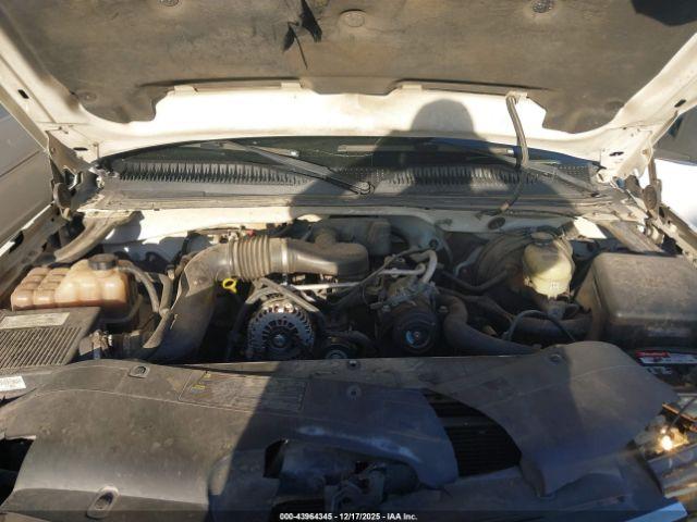 Chevrolet Silverado 1500 Work Truck Image 7