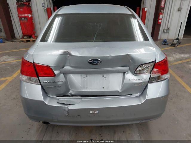 Subaru Legacy 2.5i Premium Image 12