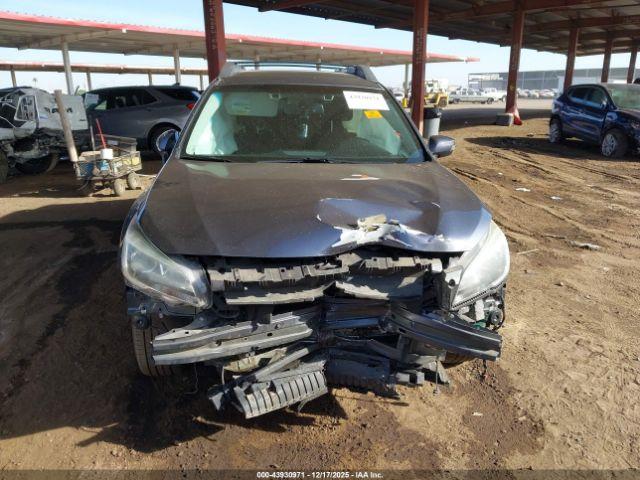 Subaru Outback 2.5i Limited Image 10