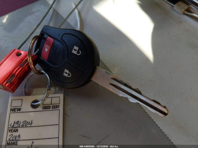 Nissan Rogue S Image 8