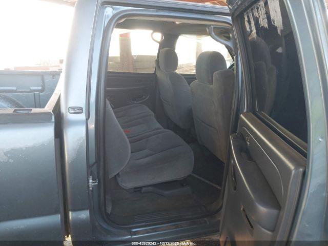 Chevrolet Silverado 1500 Ls Image 4