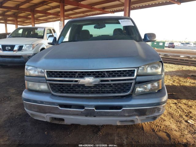 Chevrolet Silverado 1500 Ls Image 11