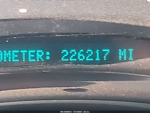 Chevrolet Silverado 1500 Ls Image 3