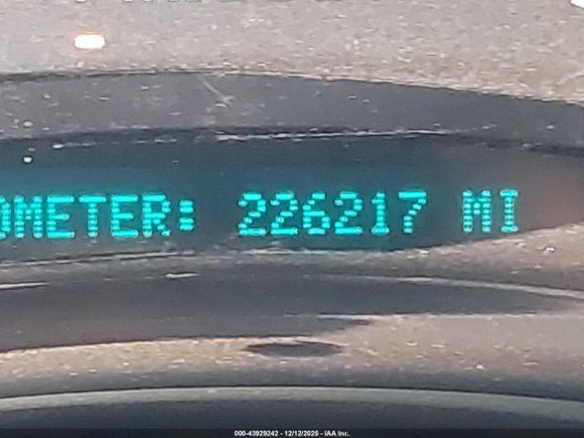 Chevrolet Silverado 1500 Ls Image 3