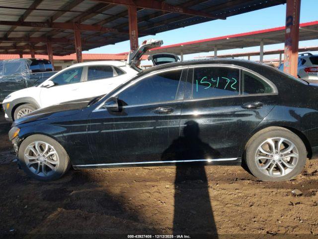 Mercedes-Benz C-Class Image 14