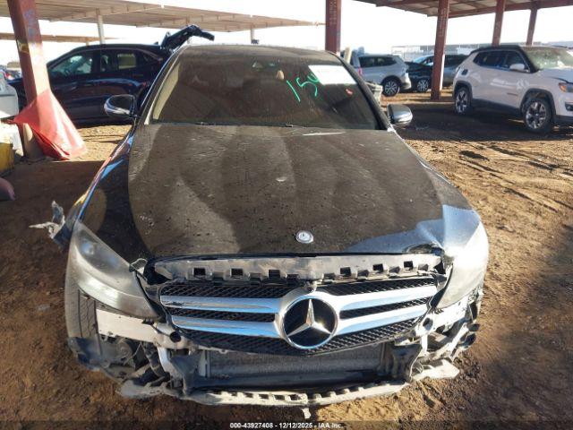 Mercedes-Benz C-Class Image 18