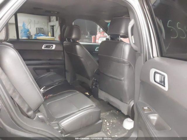 Ford Explorer Sport Image 16