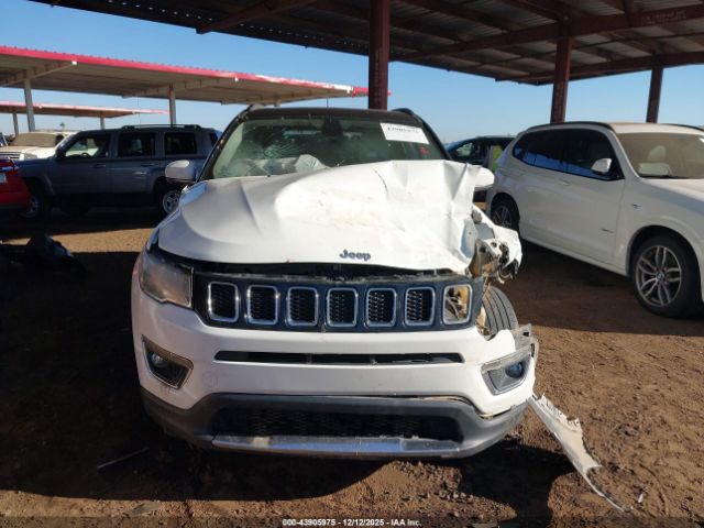 Jeep Compass Limited 4x4 Image 14