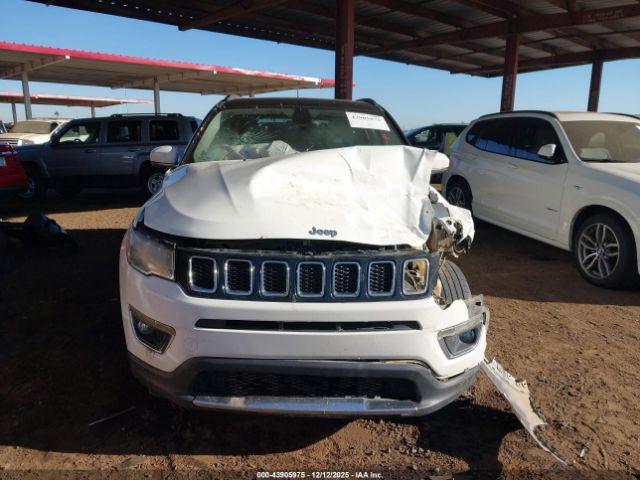 Jeep Compass Limited 4x4 Image 14