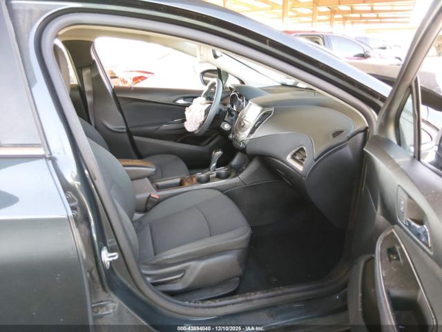Chevrolet Cruze Lt Auto Image 11