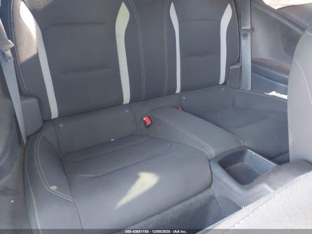 Chevrolet Camaro Rwd  Lt1 Image 2