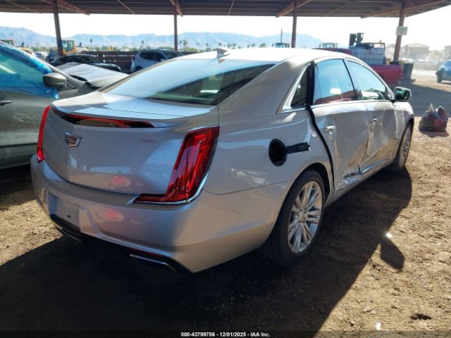 Cadillac XTS Luxury Image 11