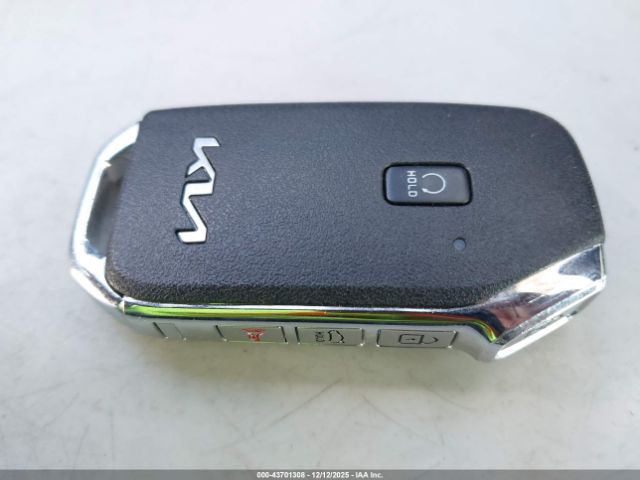 Kia K5 Gt-line Image 12