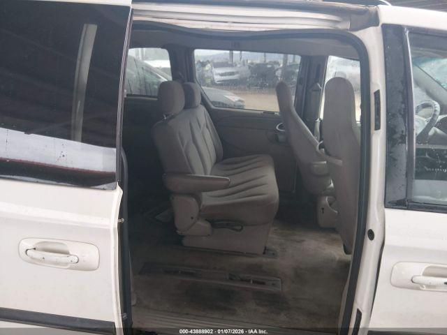 Chrysler Voyager Lx Image 9