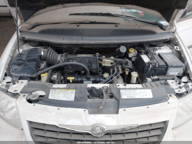 Chrysler Voyager Lx Image 10