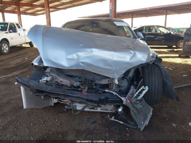 Tesla Model S Image 7