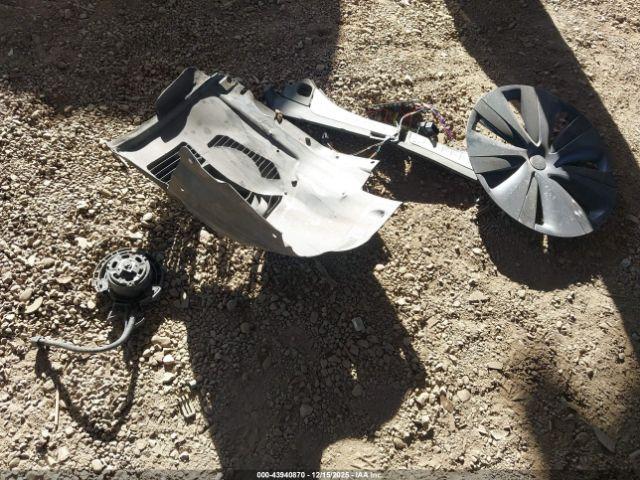 Tesla Model S Image 11