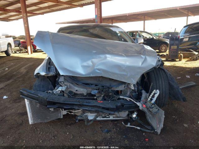 Tesla Model S Image 10