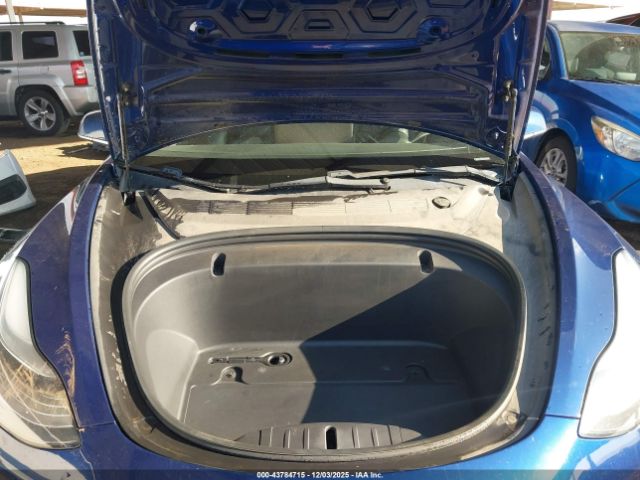 Tesla Model 3 Long Range Dual Motor All-wheel Drive Image 7