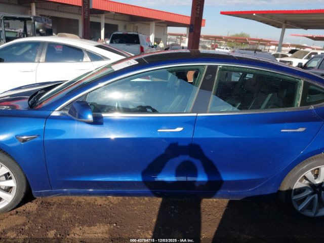 Tesla Model 3 Long Range Dual Motor All-wheel Drive Image 15