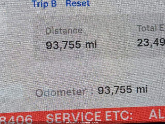 Tesla Model 3 Long Range Dual Motor All-wheel Drive Image 2