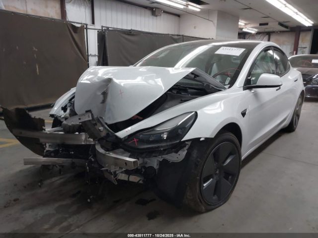Tesla Model 3 Long Range Dual Motor All-wheel Drive Image 2