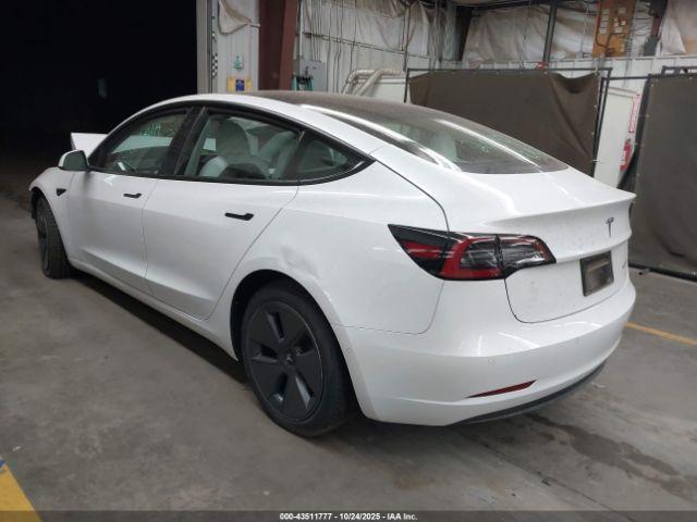 Tesla Model 3 Long Range Dual Motor All-wheel Drive Image 14