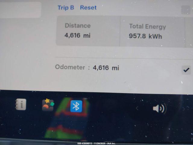 Tesla Model 3 Long Range All-wheel Drive Image 4