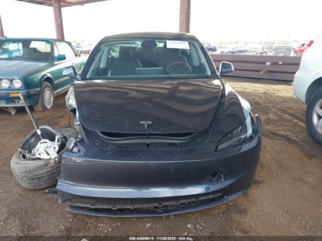 Tesla Model 3 Long Range All-wheel Drive Image 10